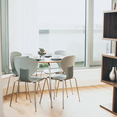 Penthouse In Liverpool City Centre - Free Parking - Balcony - By Happy Days ภายนอก รูปภาพ