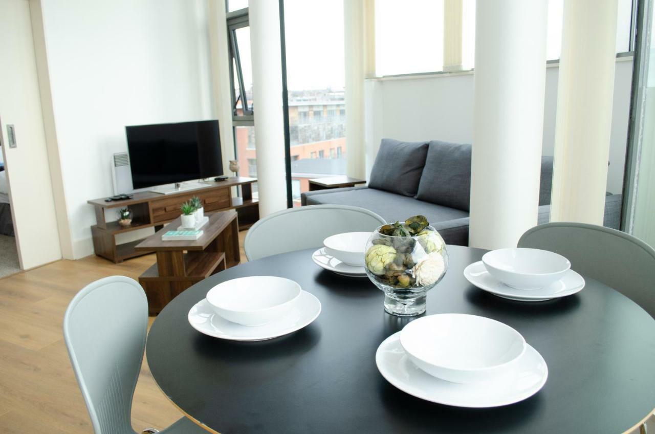 Penthouse In Liverpool City Centre - Free Parking - Balcony - By Happy Days ภายนอก รูปภาพ