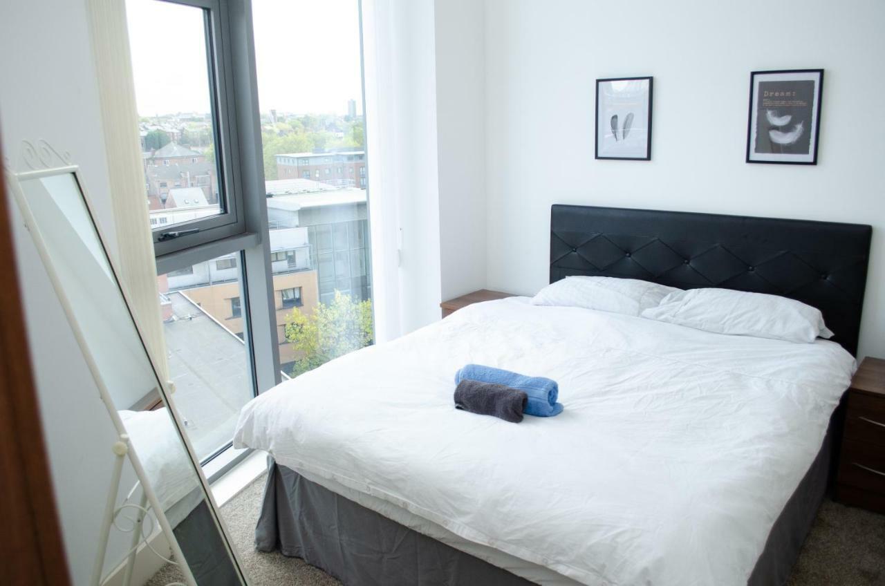 Penthouse In Liverpool City Centre - Free Parking - Balcony - By Happy Days ภายนอก รูปภาพ